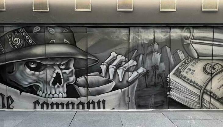 черно белая роспись стен Рисунок денег